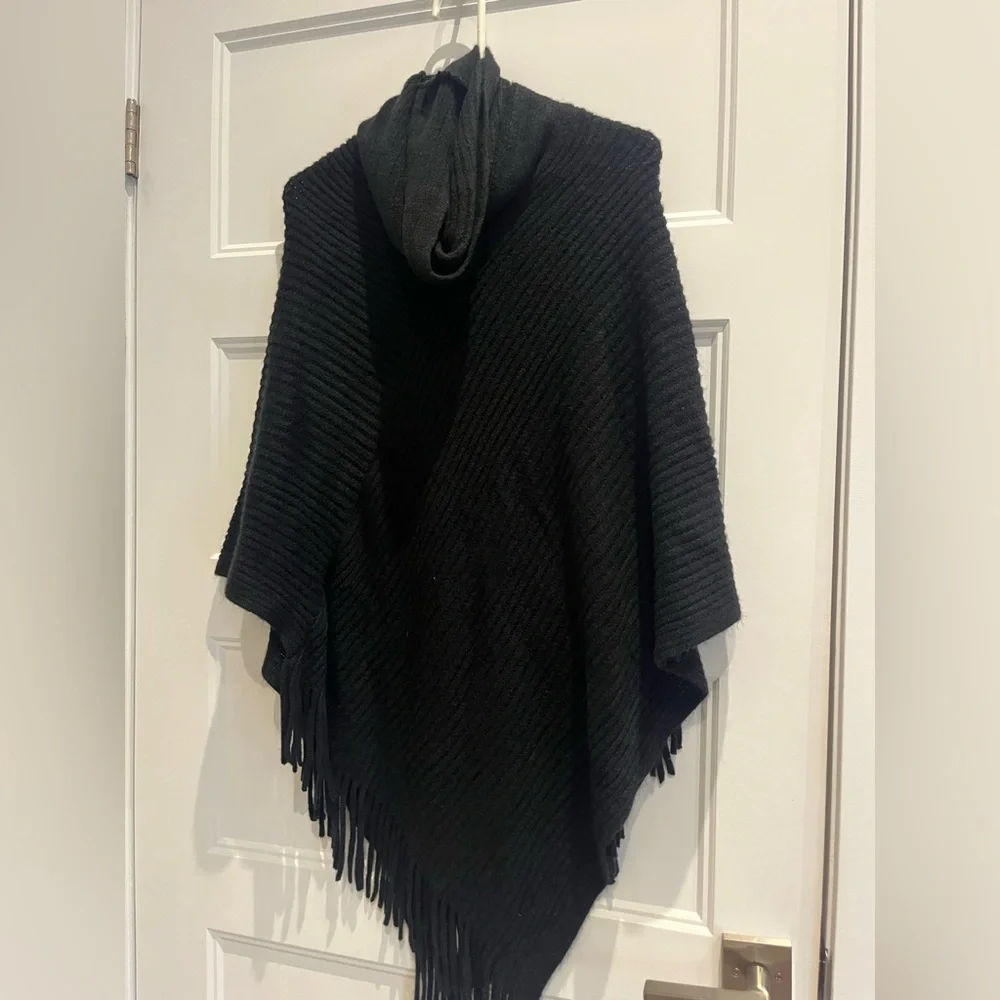 Guess Black Knit Poncho with Fringe - Picture 1 of 3